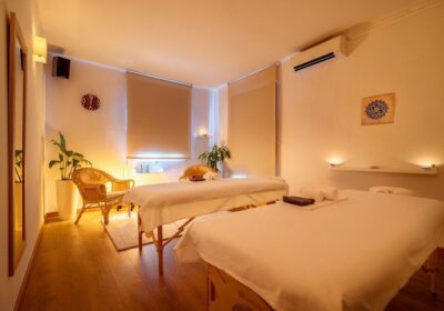 Masaje terapéutico Thai / Deep tissue / Tacto consciente –