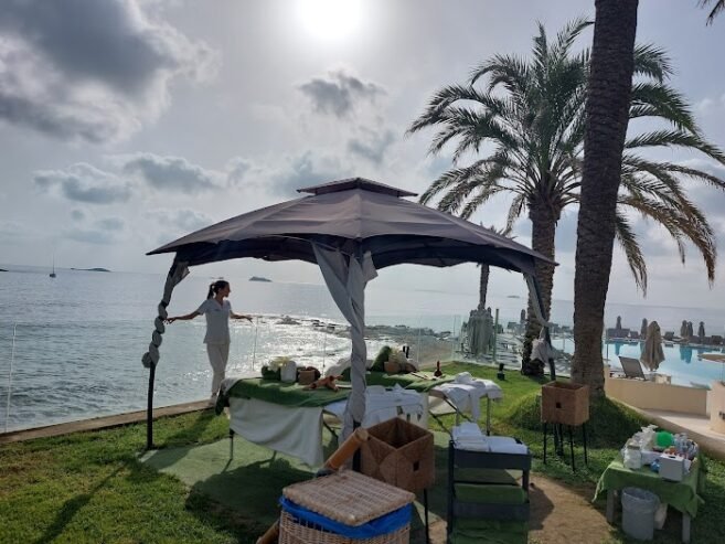 Azurit Wellness- MASSAGE & BEAUTY
