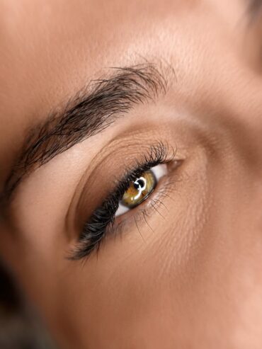 IZI & LERA – Pestañas, uñas y microblading