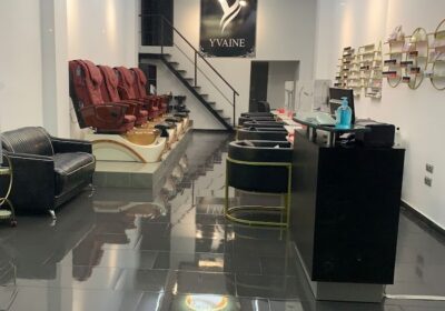 Yvaine Peluqueria y Estética
