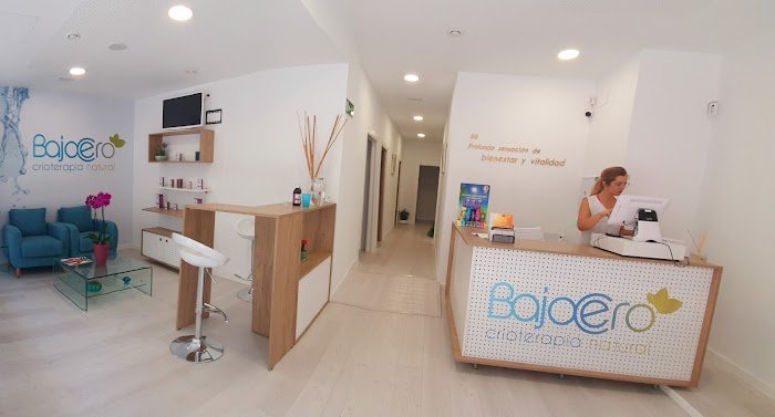 Bajo Cero Granada – Centro de tratamientos capilares, corporales y faciales, mediante tratamientos especiales.