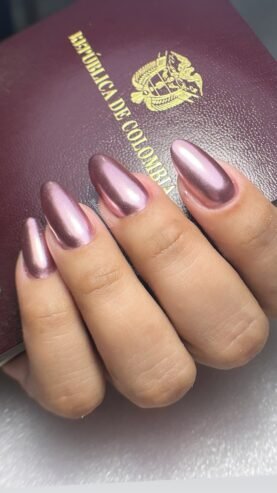 Desi Nails Art by Desi Redondo