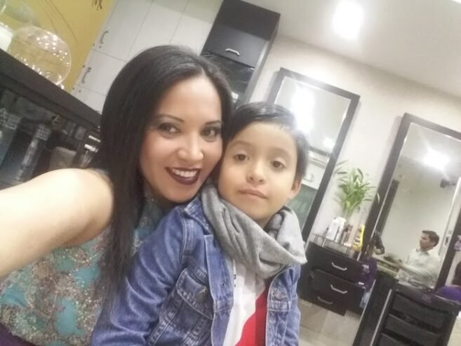 Esencia Salon & Spa