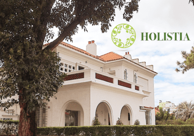 Holistia