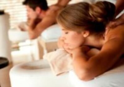 MASAJES RELAJANTES – OM LAKSHMI SPA