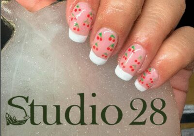 Nails , Masajes y más: STUDIO 28