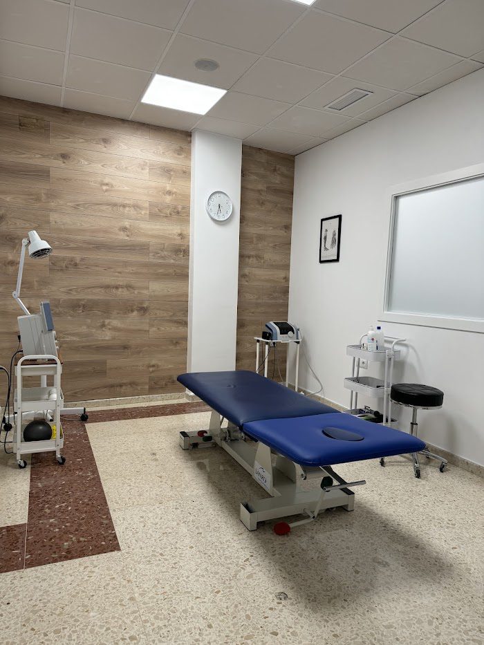 Fisioterapia y Osteopatía Adolfo Vega Lozano