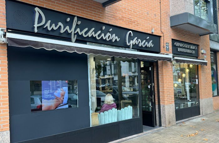 Centro de Estética Peluqueria Villanueva de la Cañada – Purificación García