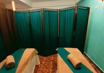 Aqua spa massage