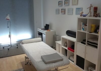 Centro de osteopatía y masajes HELIKE