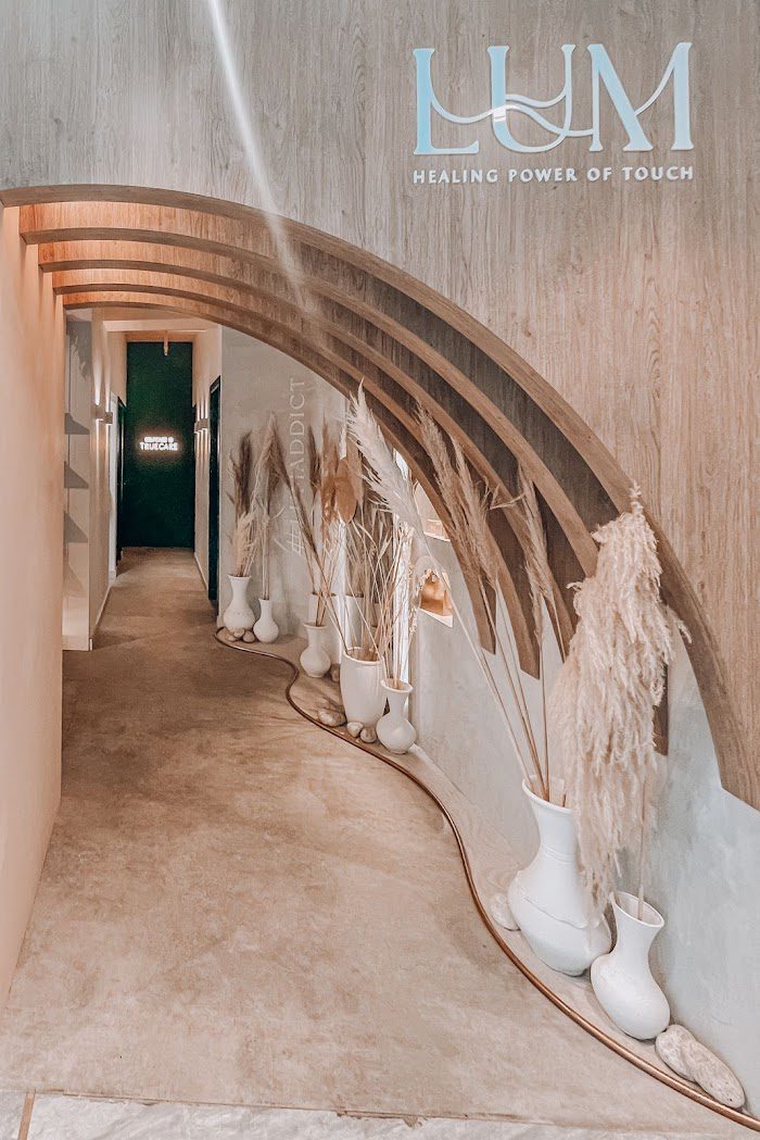 LUM Relaxation Bar Gonzales Suarez