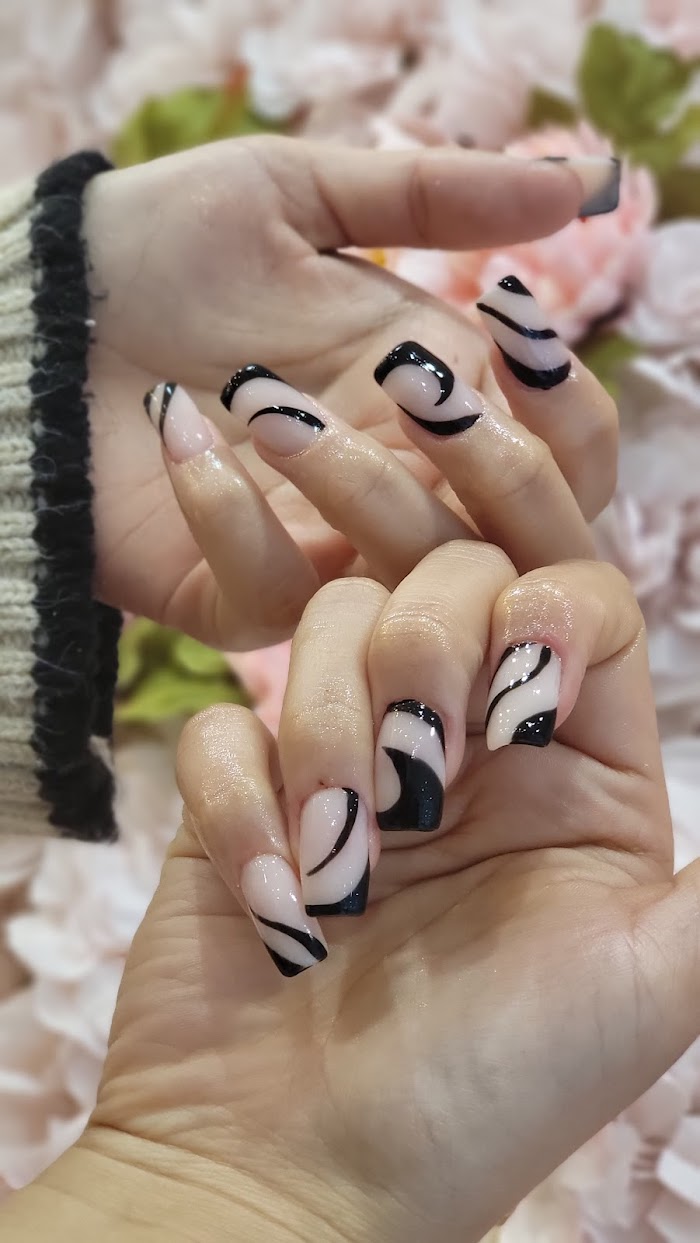 Nails Esthetic Rousse 8 Imagen del Slider