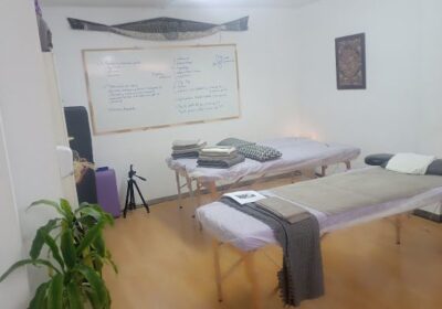 Escuela Life’s Essence Alto Impacto MASAJES & COACHING