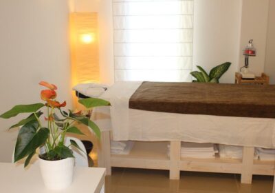 Samanta Hermosilla Health & Beauty