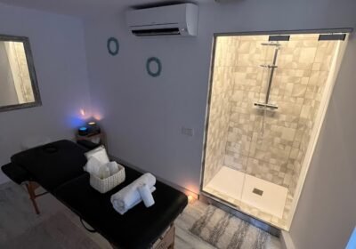 Luar Massage