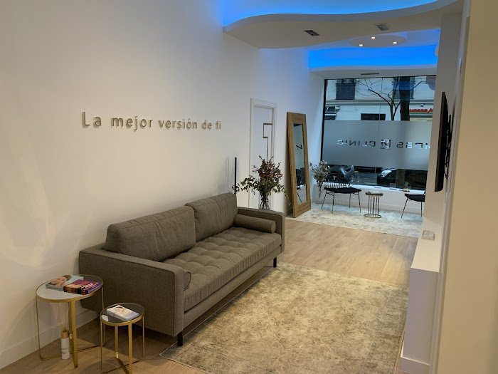 1740585766 825 Clinica Estetica Ibiza Moss Clinic Clínica Estética Ibiza - Moss Clinic