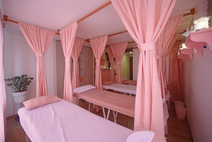 1740656534 957 Pink House MH spa Pink House MH spa