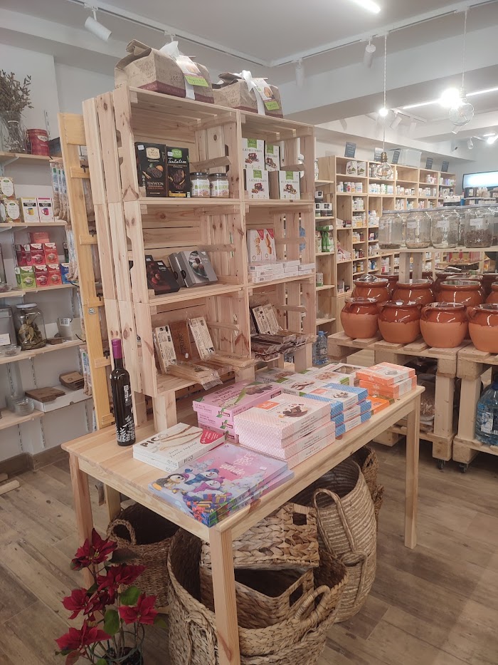 1740676940 623 photo Mondo Bienestar - Reiki, Quiromasaje, Herbolario y Tienda Ecológica en El Campello / Alicante