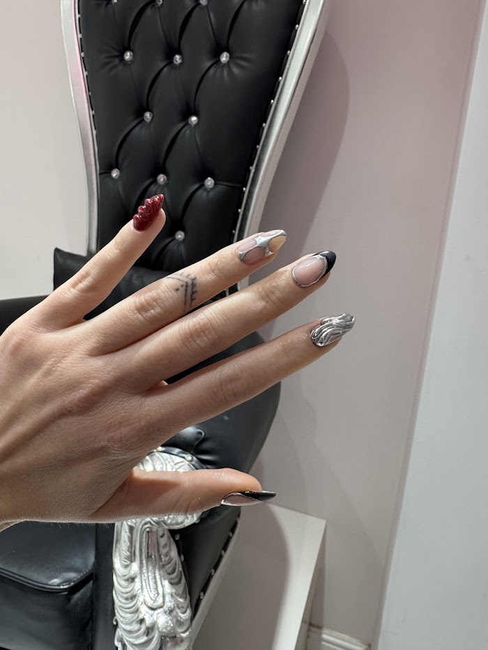 1740696010 47 photo Cinderella Nails Riazor