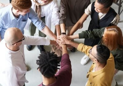 Acompañamiento integral a personas y grupos