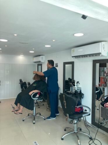 DEIBIS LOPERA SALOON SPA