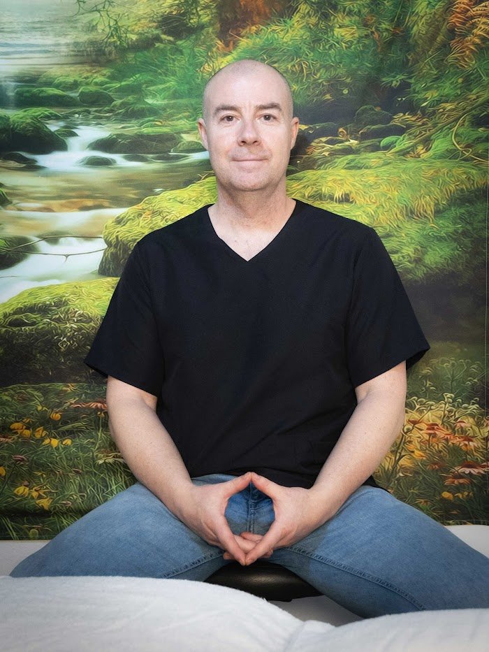Manuel Chacobo Terapeuta Masajista Manuel Chacobo | Terapeuta Relajante Especial