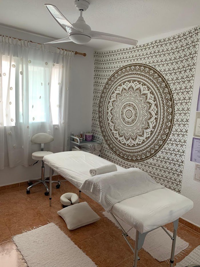 1740802196 470 Terapias Arey Masaje Terapeutico Reflexologia podal Faciales Masaje Lifting Biomagnetismo Terapias Arey: Masaje Terapéutico, Reflexologia podal, Faciales Masaje Lifting, Biomagnetismo