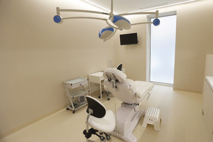 1740909380 612 photo Akira Injerto Capilar y Estética en Córdoba