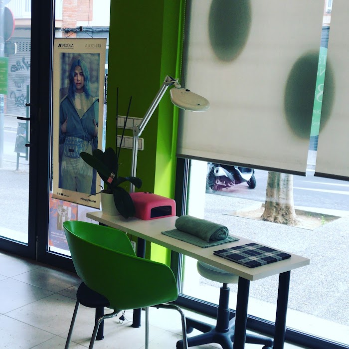 1740910072 875 photo Avanti Perruquers