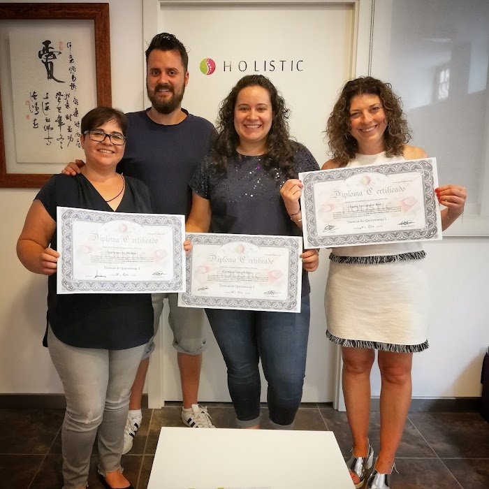 1743788290 54 Holistic Centro de estudios y terapias naturales Holistic - Centro de estudios y terapias naturales