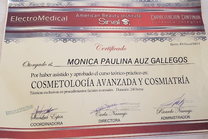 Monica Auz Cosmetologa y Cosmiatra Mónica Auz Cosmetóloga y Cosmiatra