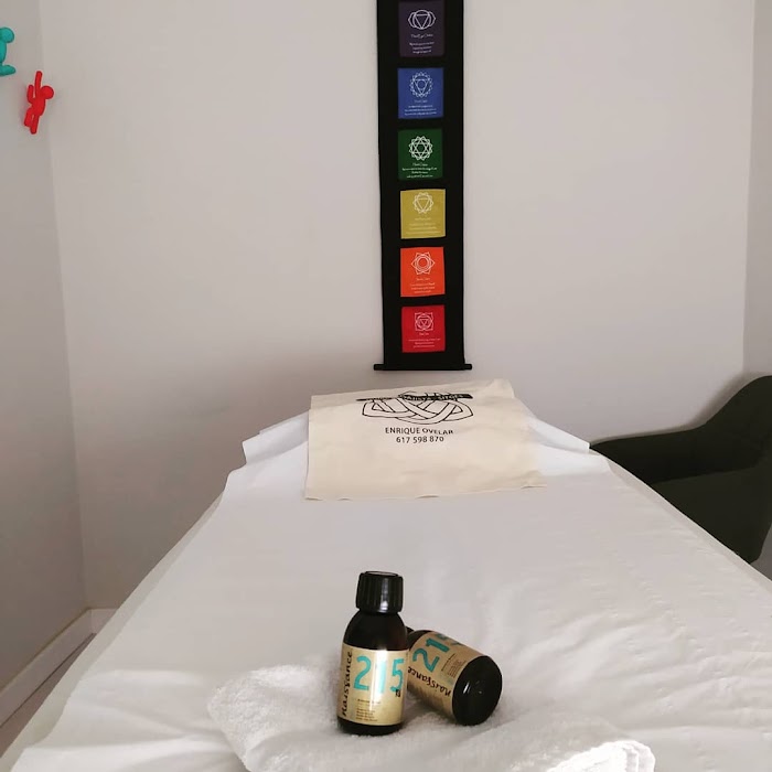 1746518765 892 photo Masajista Sitges - Enrique Ovelar