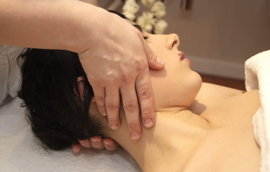 MASAJES MÁLAGA – Quiromasajista-Quiromasaje- Masaje Deportivo-Osteópata – Osteopatía – Acupuntura