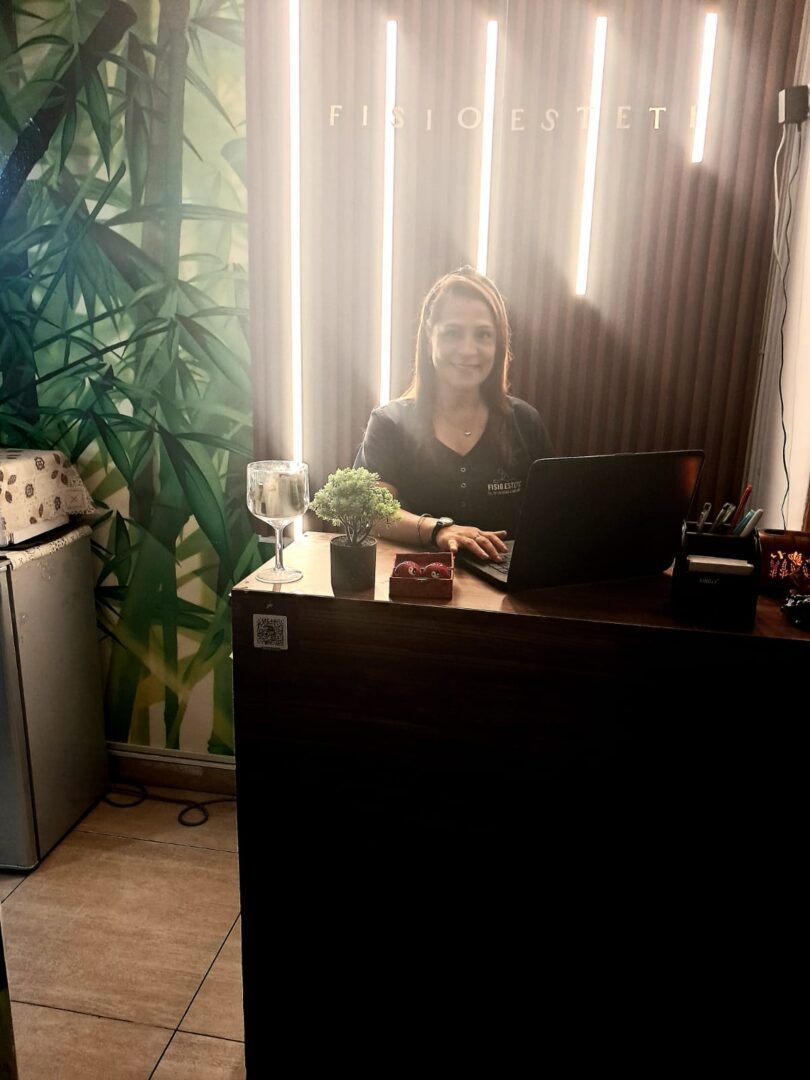 MASAJES TERAPEUTICOS EN MI LOCAL EN MIRAFLORES (FISIOESTETIC)