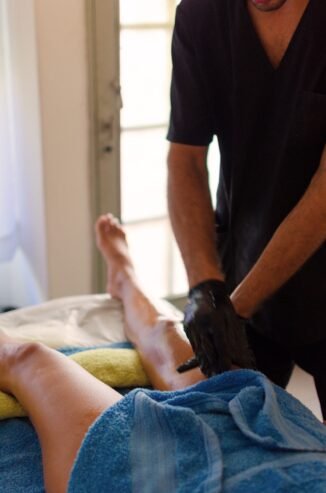 Masajes decontracturantes profundos de cuerpo completo en Barcelona y Badalona