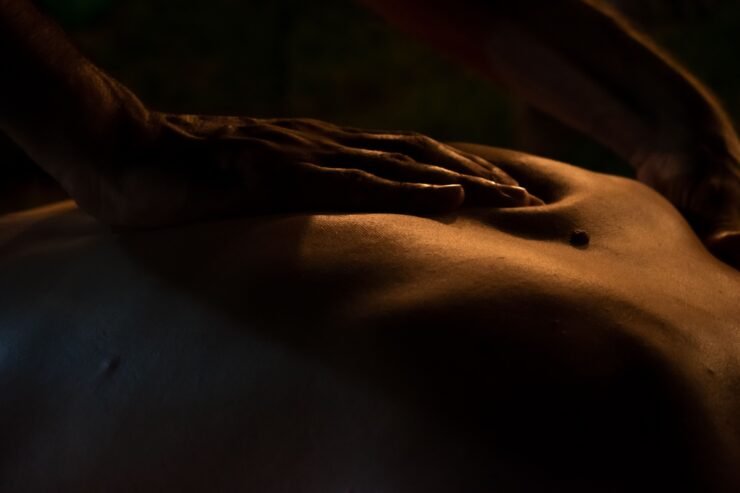 Experiencia de Relajación e Inmersión Sensual con Javier