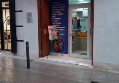 frente-tienda-Holistica-Celular