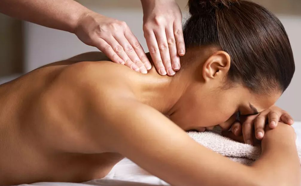 MASAJE TERAPEUTICO PARA TRATAR LA HISTERIA