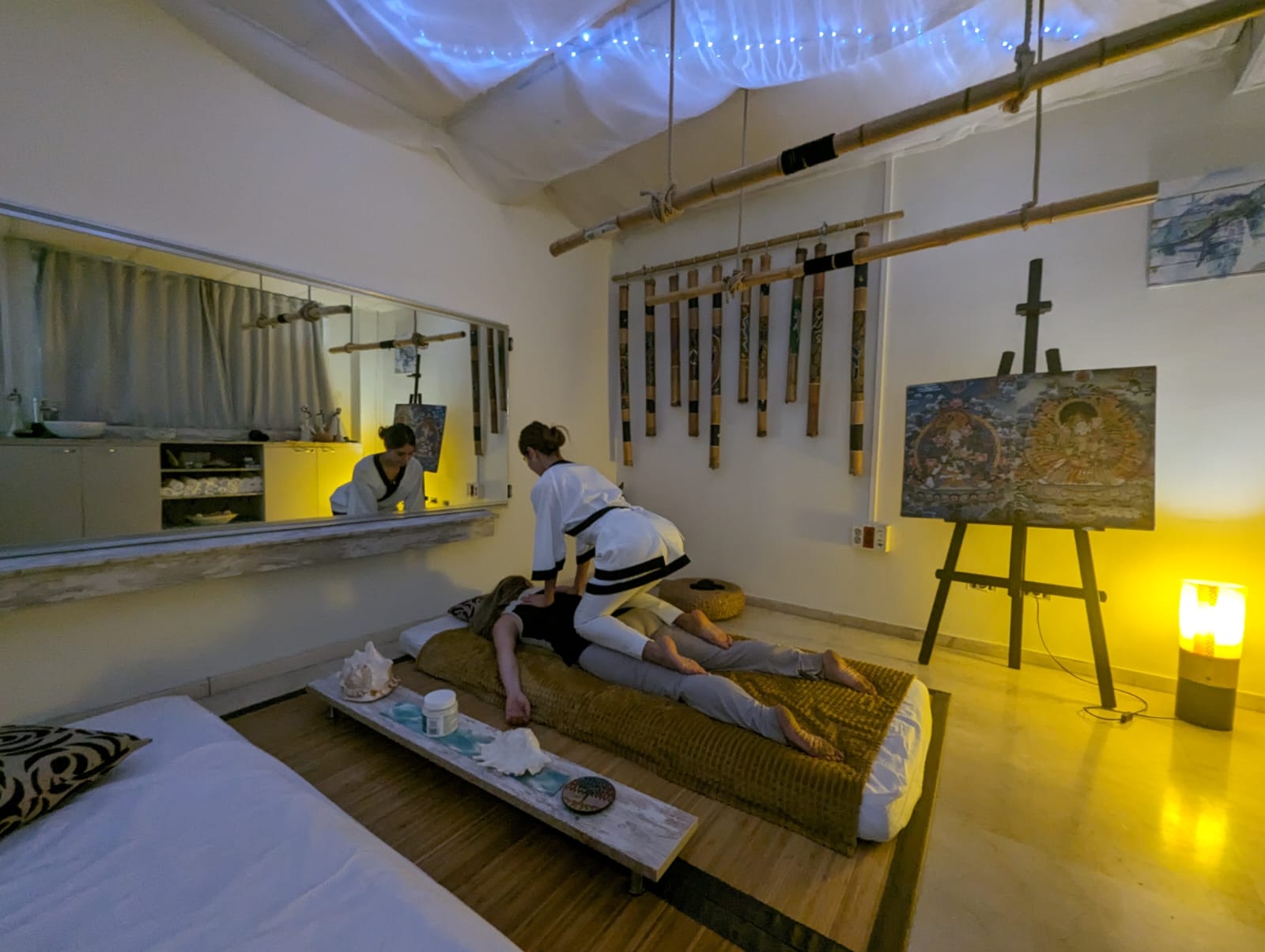 Masajista terapeuta tierna y delicada en Madrid cita previa