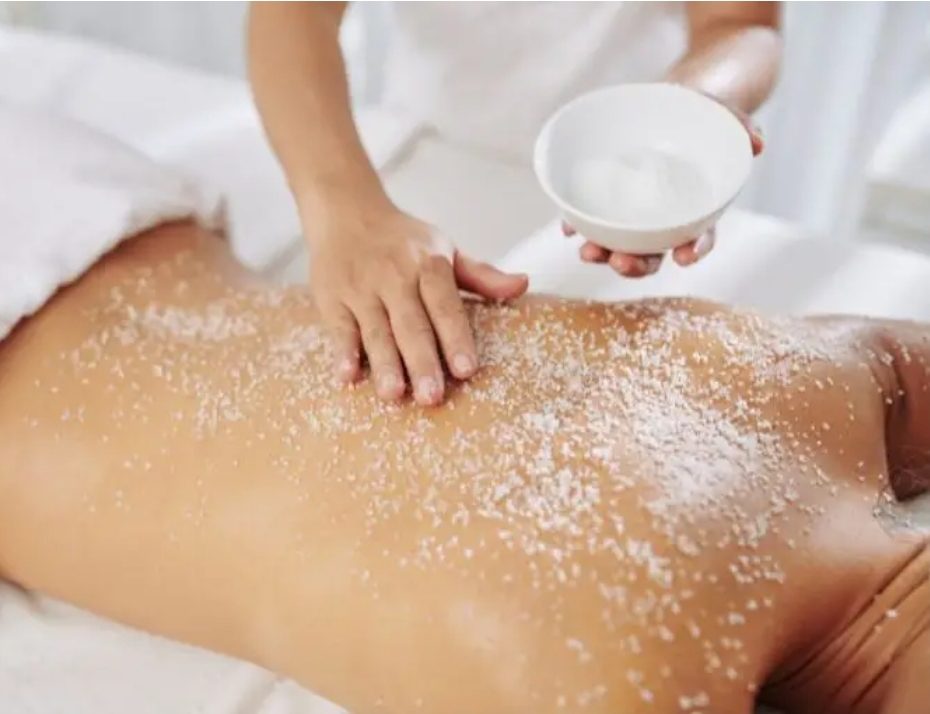 RELAXING & DEEP TISSUE MASSAGE