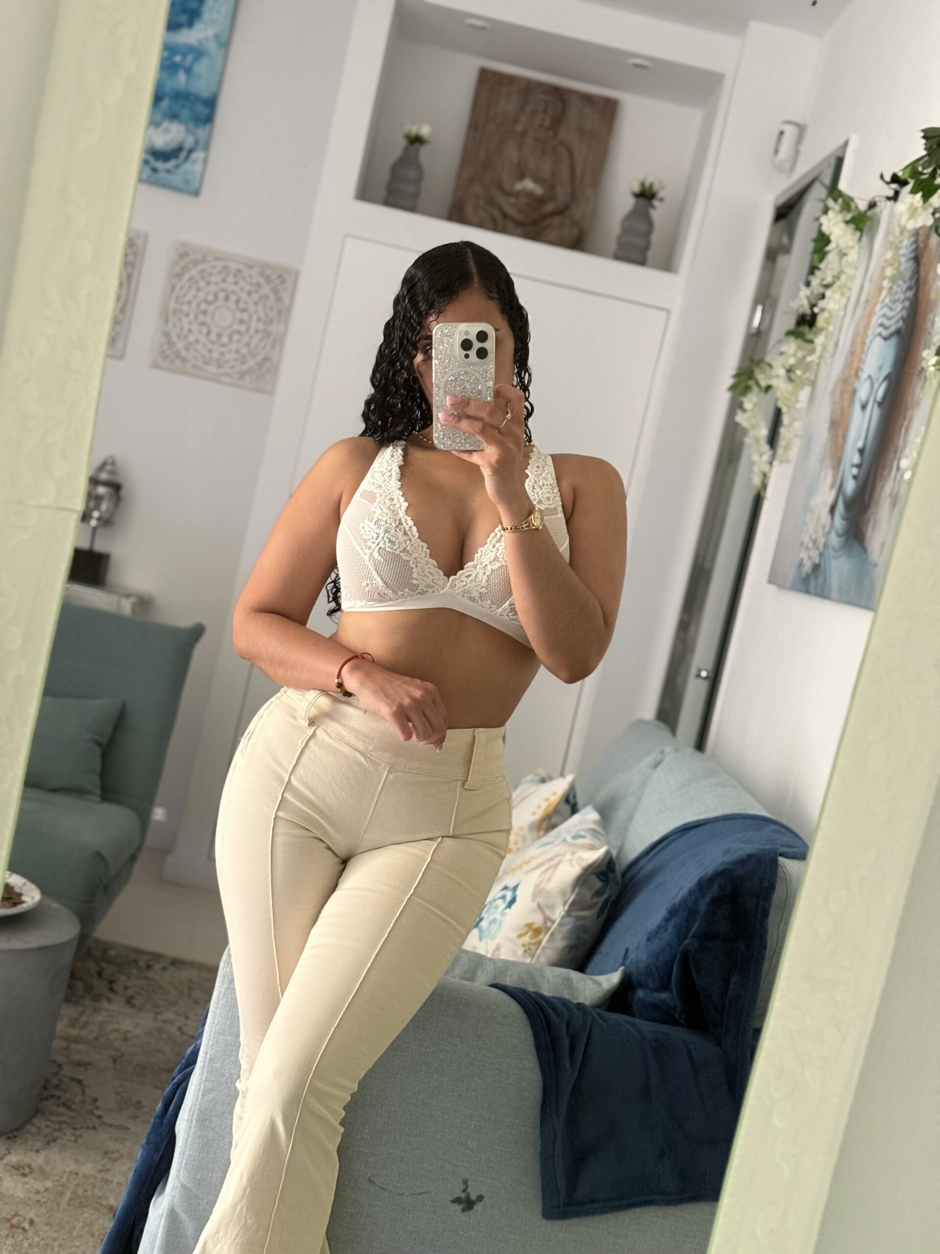 Laura masajista, Valencia capital