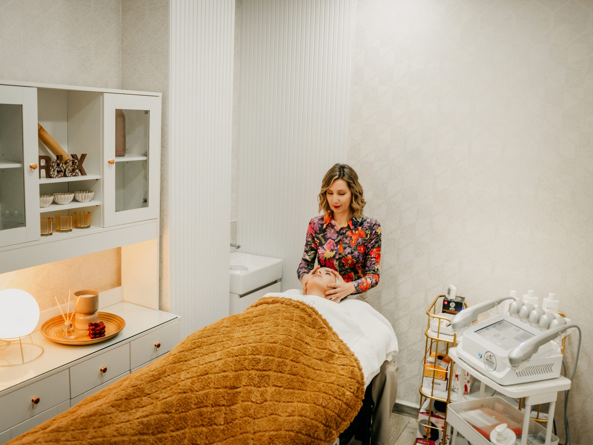 MAIKA CASTILLO Centro de Belleza