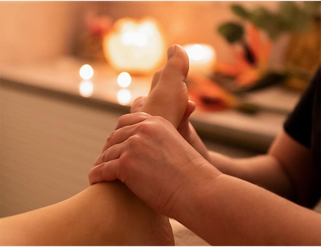 Masaje, pedicura medicinal, manicura