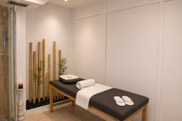 Buscamos Masajista Holística Alicante | Co-working | Masajes Prestige