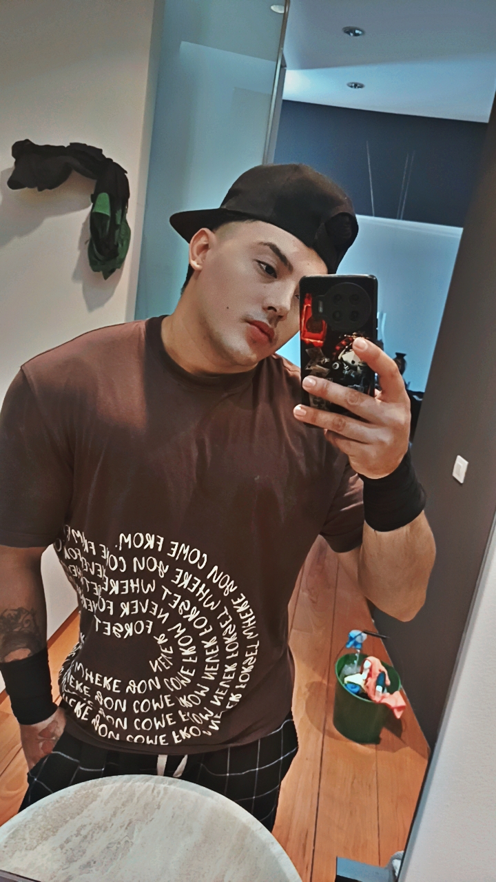 Ola soy Andrés masajista experto